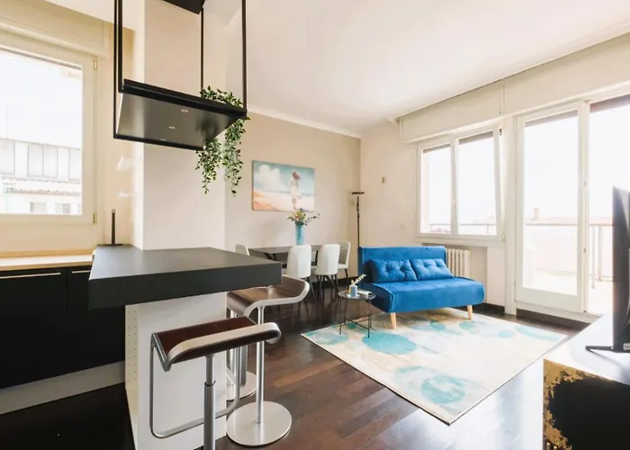 דירה Elegant Penthouse With A View Of The Two Towers And Piazza Maggiore
