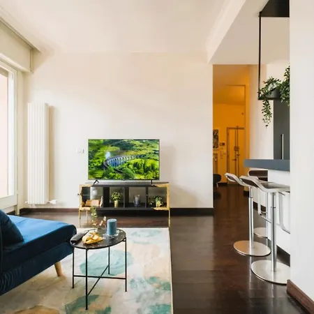Elegant Penthouse With A View Of The Two Towers And Piazza Maggiore Lejlighed *